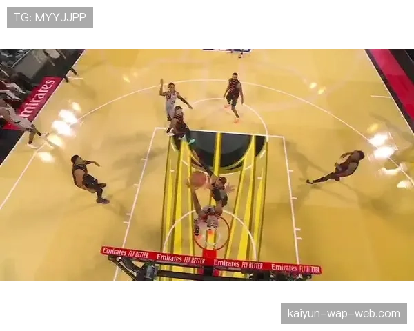 文班亚马17+7陷包夹困境 瓦塞尔缺阵致内线支援不足